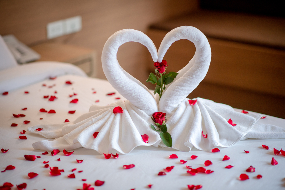 One of the many ways to spice up your mattress this valentine's day. 